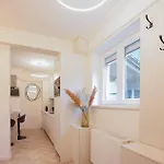 Corvin Avenue Premium Central Будапешт