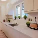 Апартаменты Corvin Avenue Premium Central