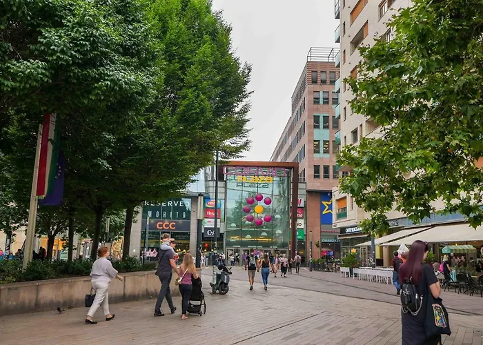 Apartamento Corvin Avenue Premium Central Budapeste